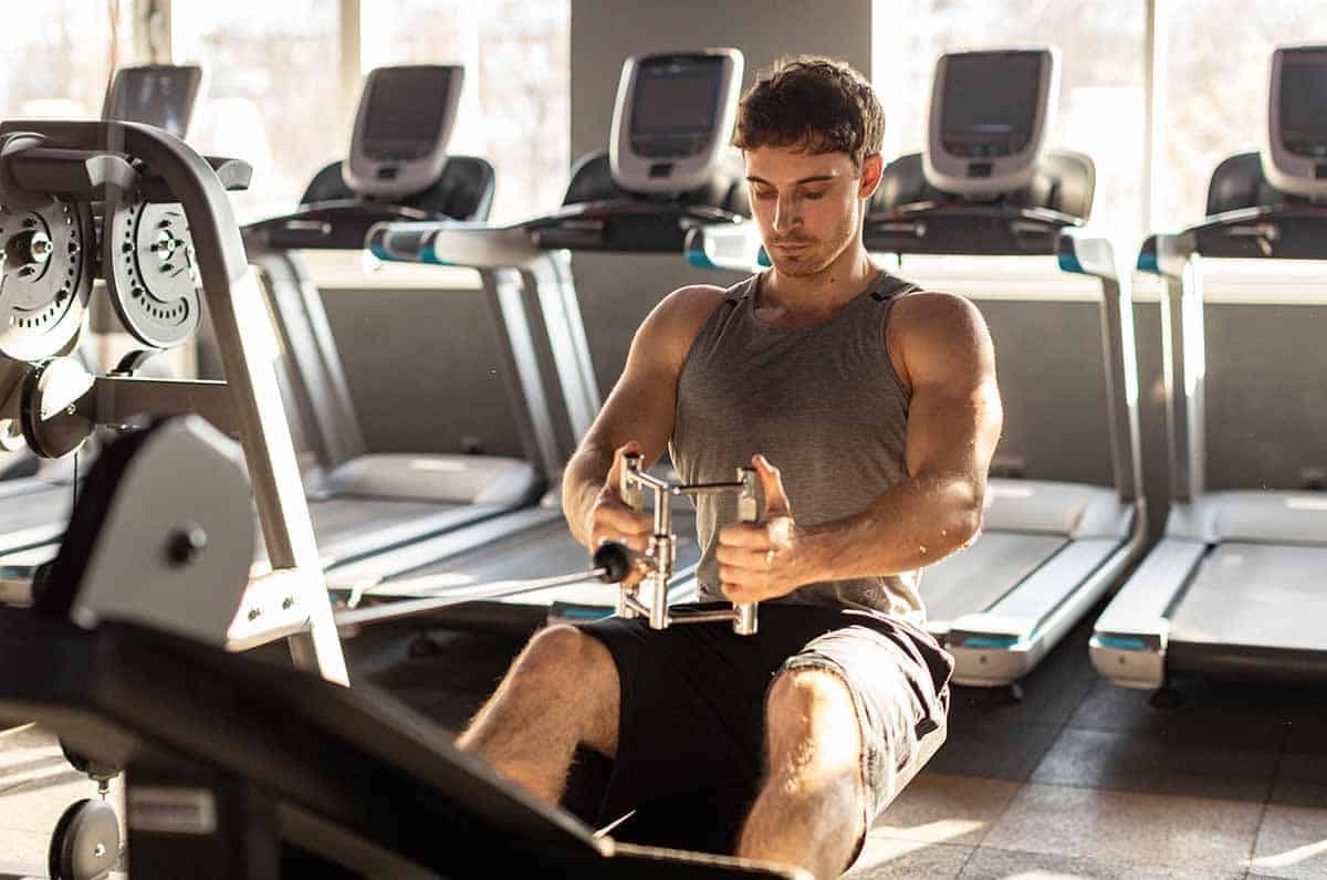 man doing cable seated row